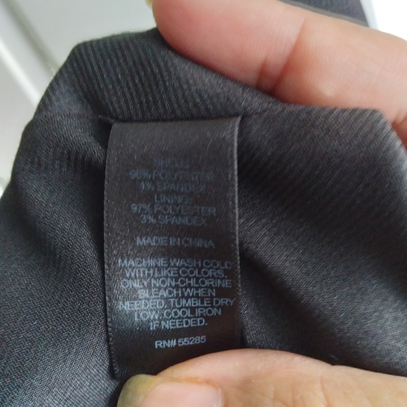 Express Abstract print Floral Feather Peplum Sleeveless top, size Medium - Picture 7 of 9